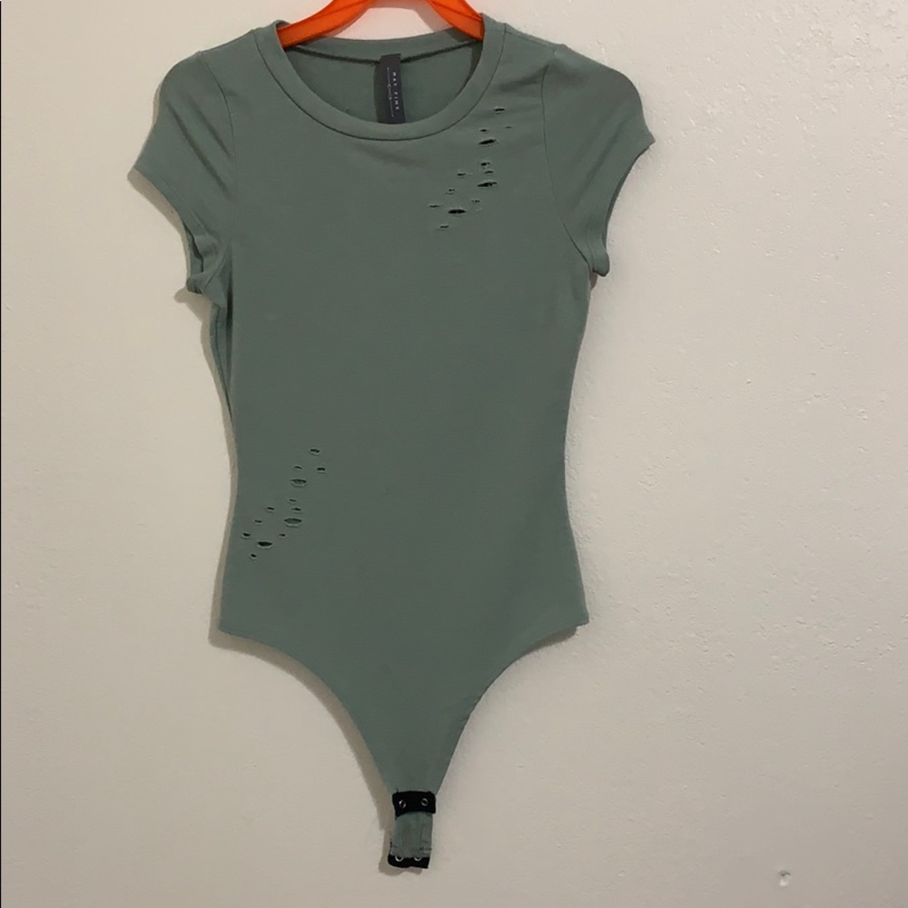 Women’s tops